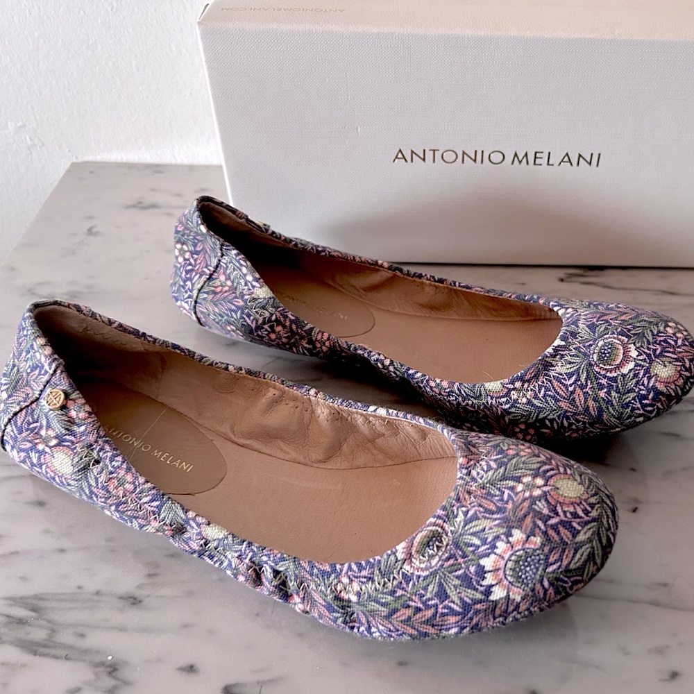 Women’s Size 9 Antonio Melani “Prima” Floral Print Ballet Flats